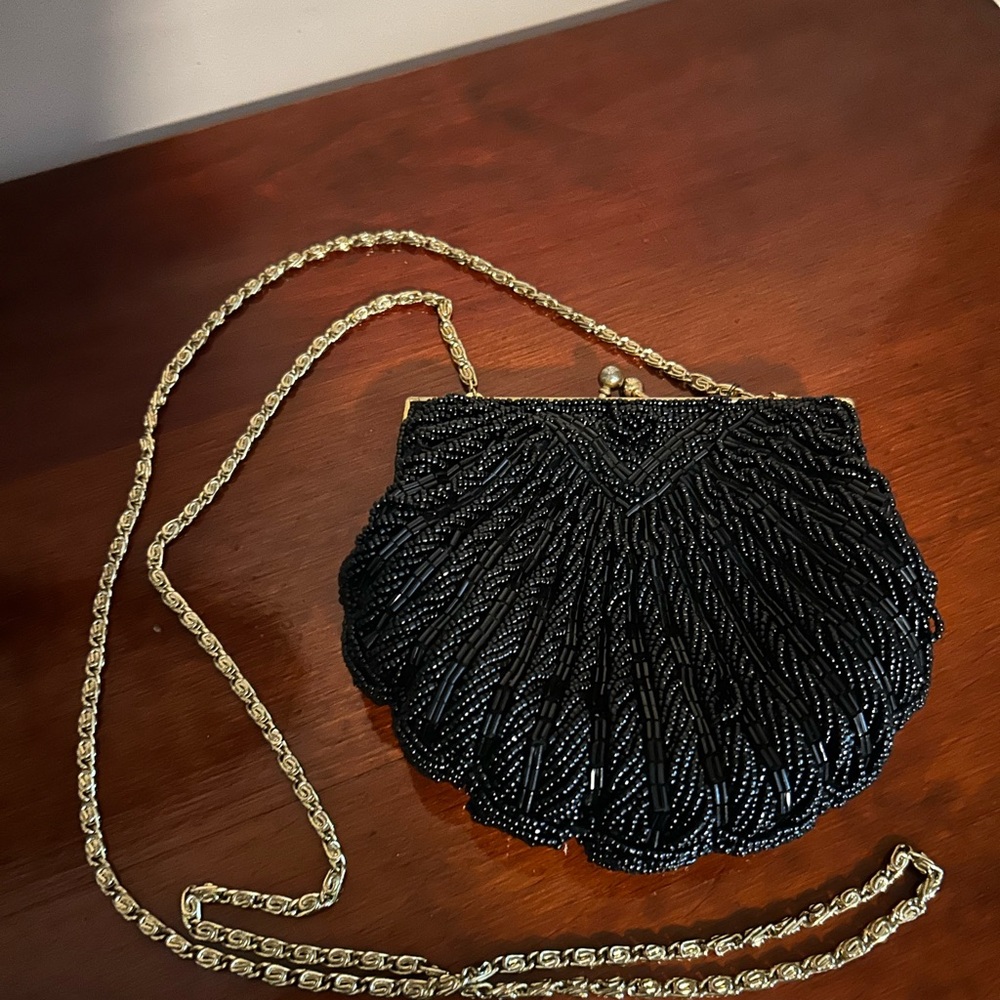 La Regale Black Beaded Shell-Shaped Clutch with Gold Chain